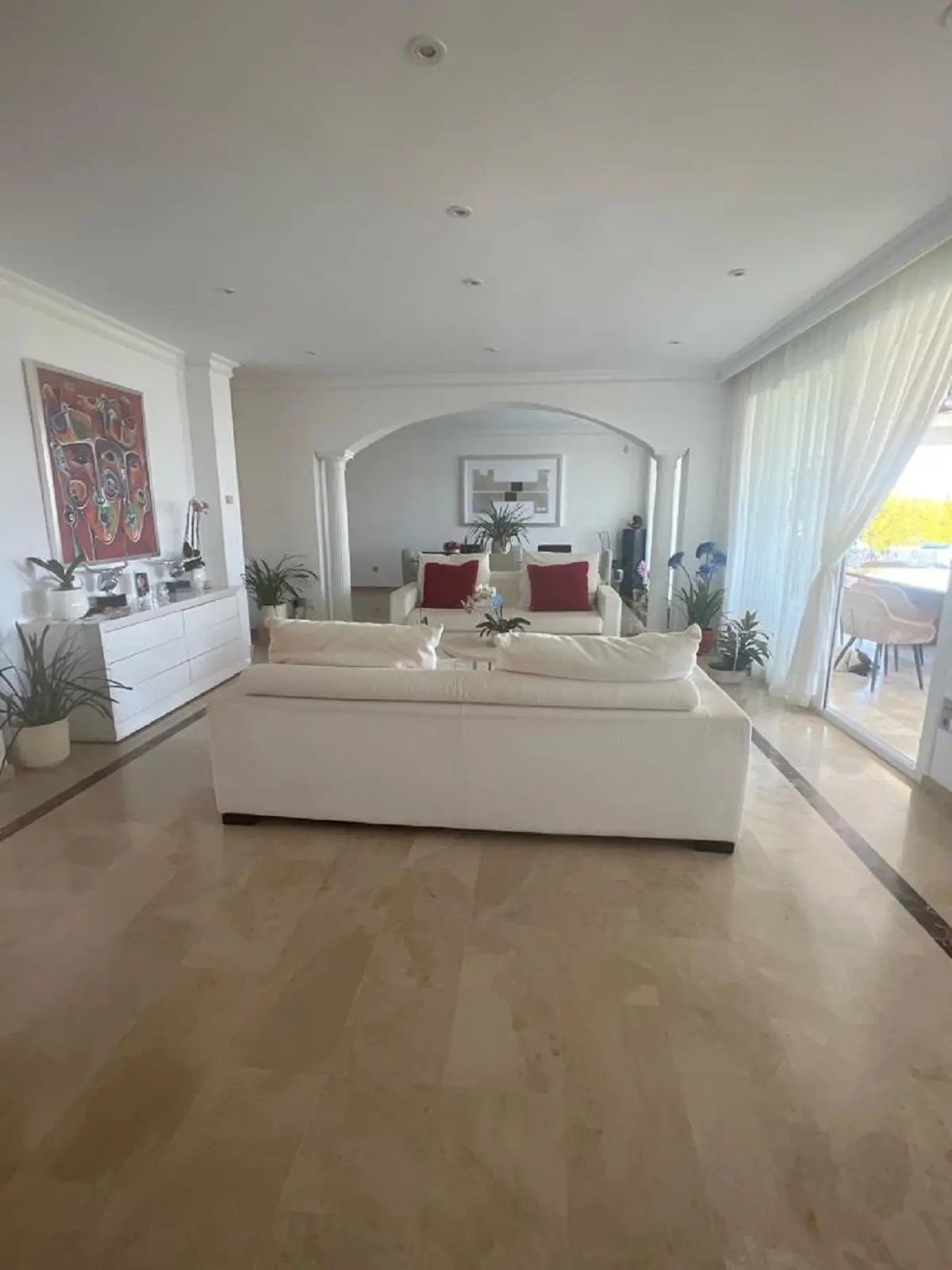 Detached Villa in El Paraiso
