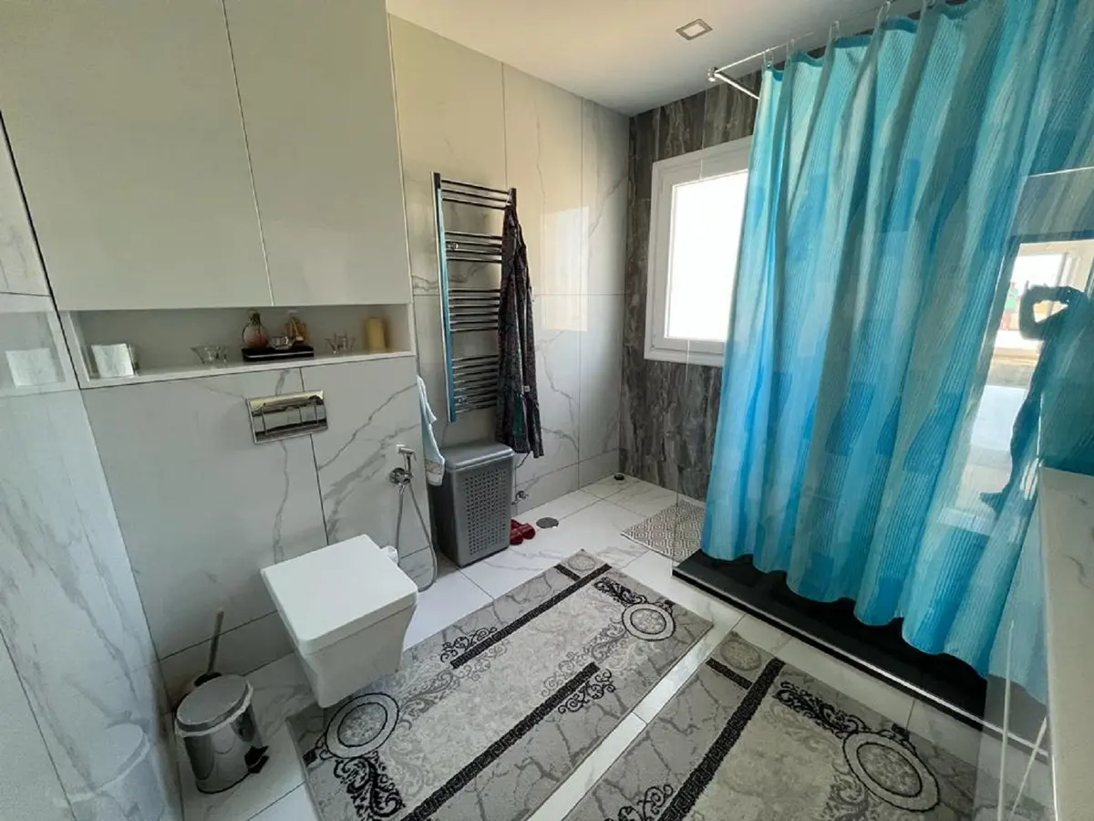 Detached Villa in El Paraiso