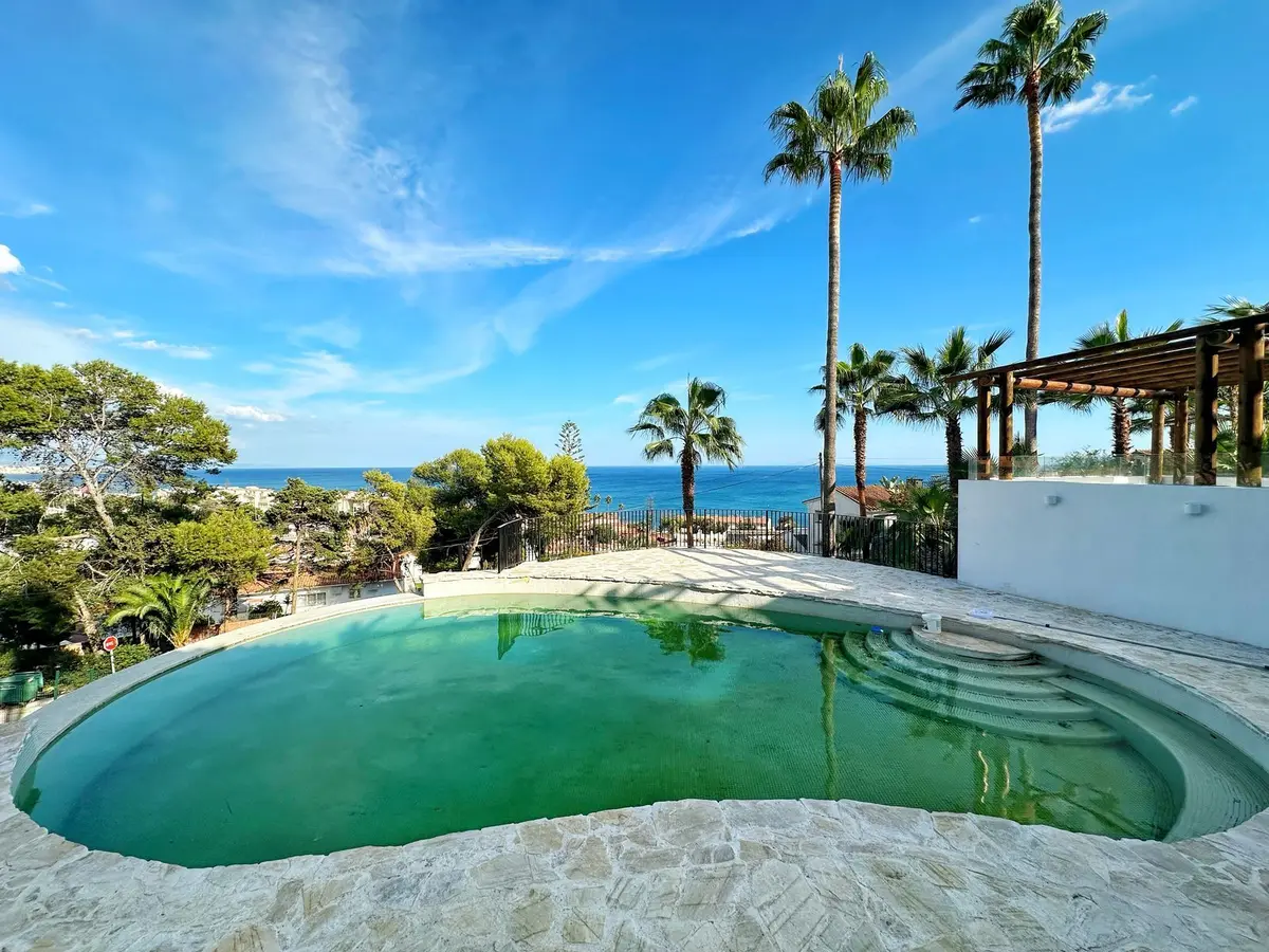 Detached Villa in Estepona