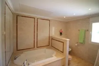 Middle Floor Apartment in Marbella