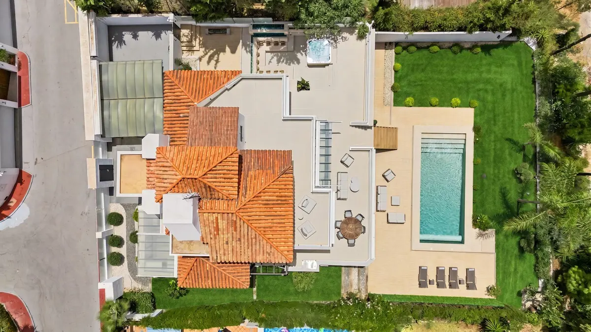 Detached Villa in Nueva Andalucía