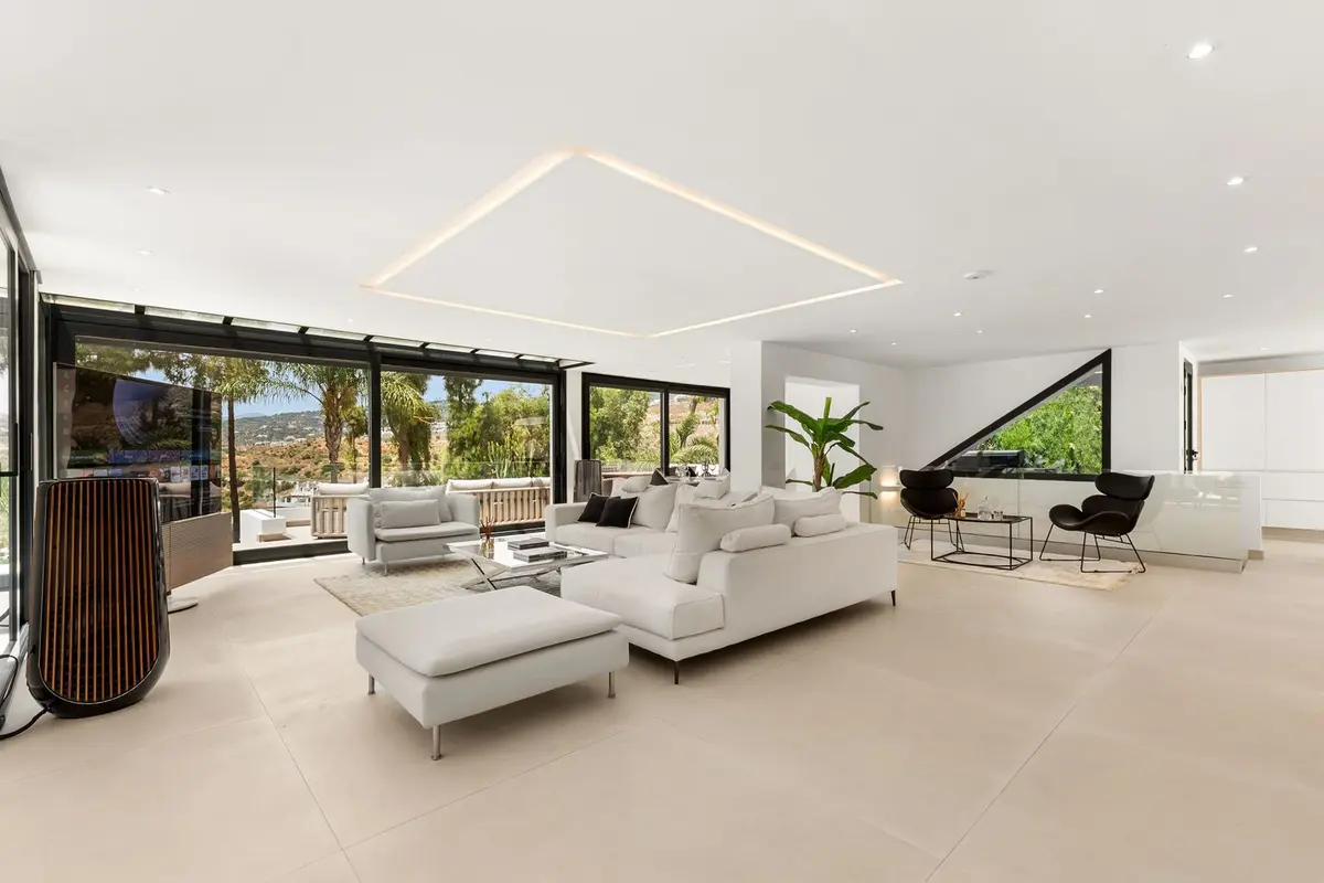 Detached Villa in Nueva Andalucía