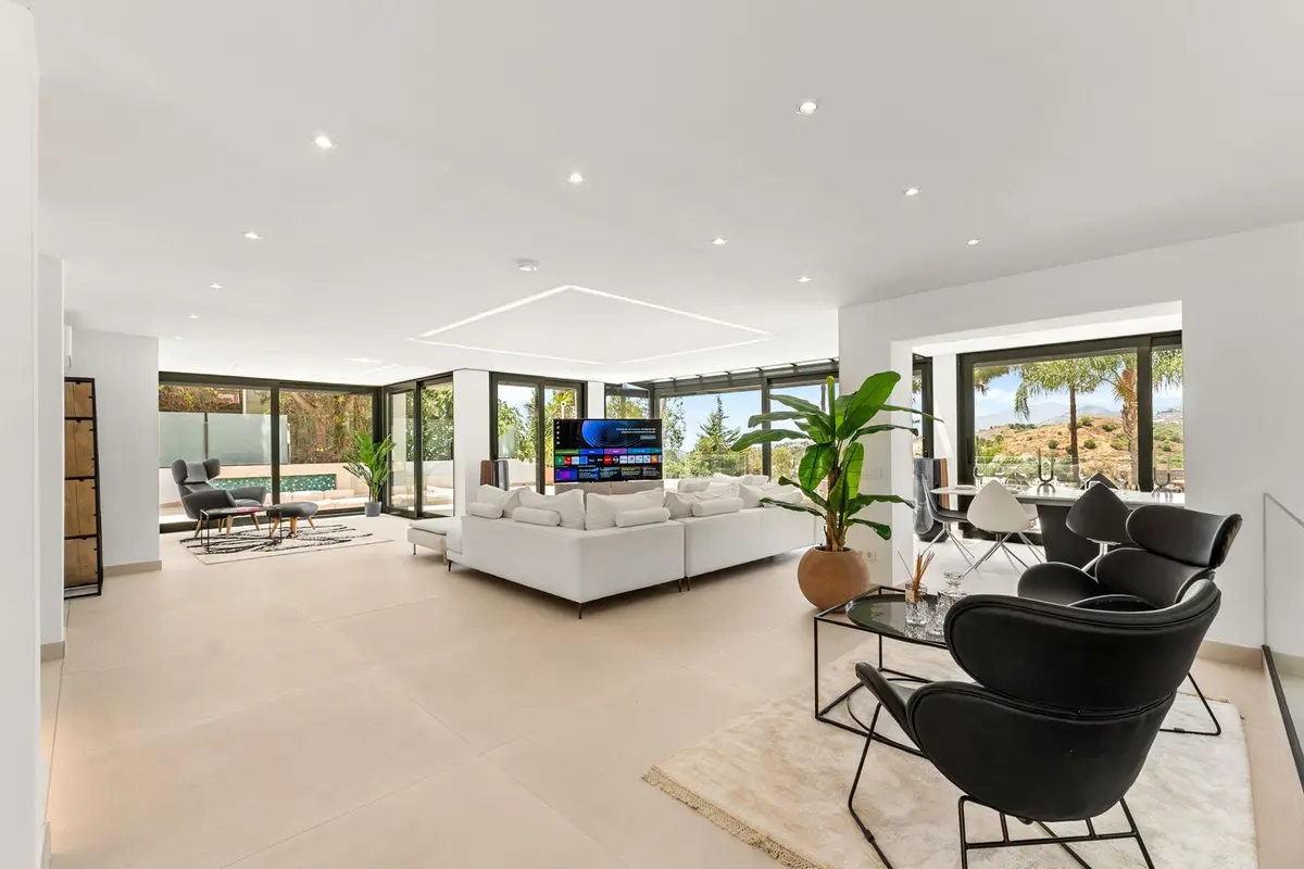 Detached Villa in Nueva Andalucía