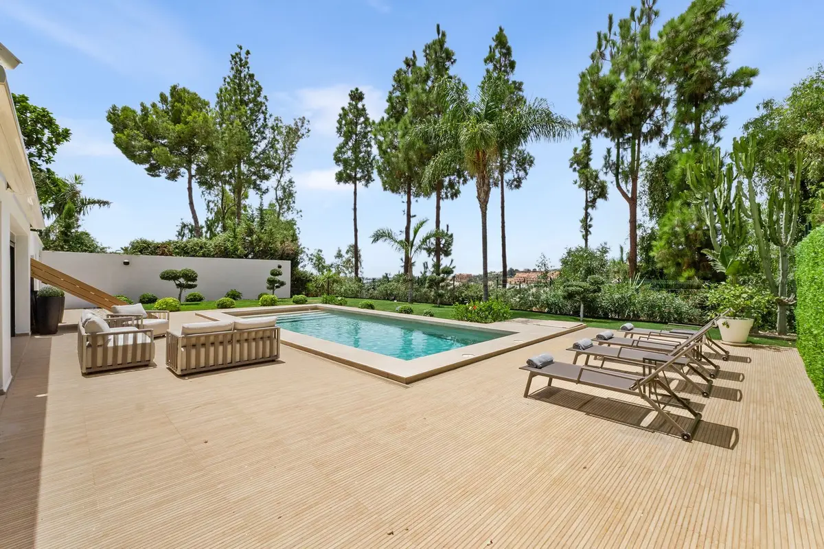 Detached Villa in Nueva Andalucía