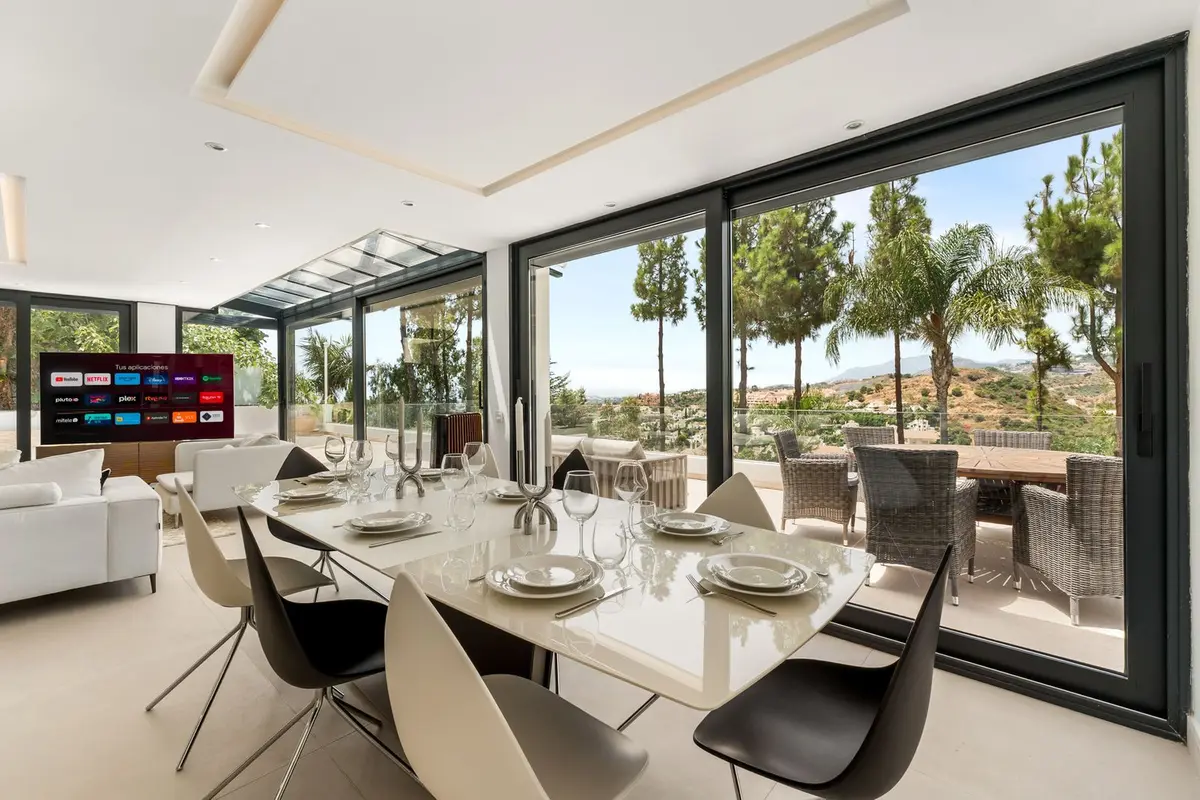 Detached Villa in Nueva Andalucía