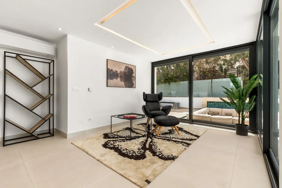 Detached Villa in Nueva Andalucía
