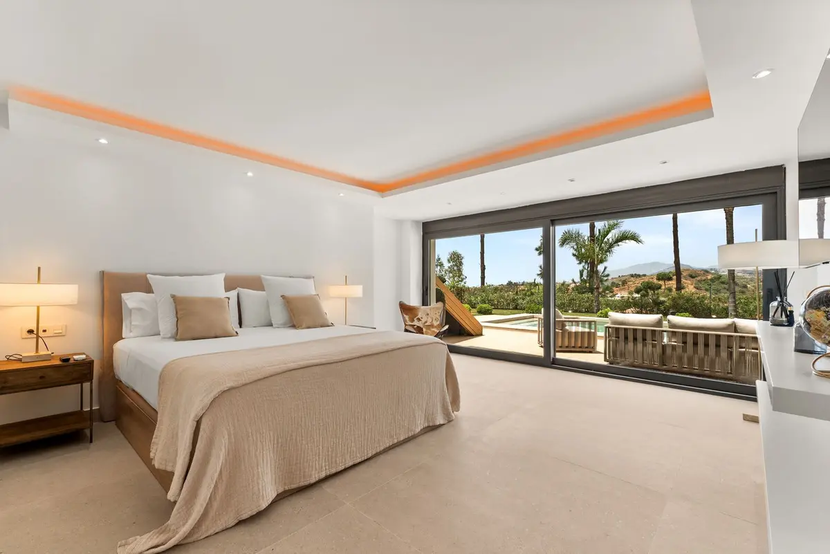 Detached Villa in Nueva Andalucía