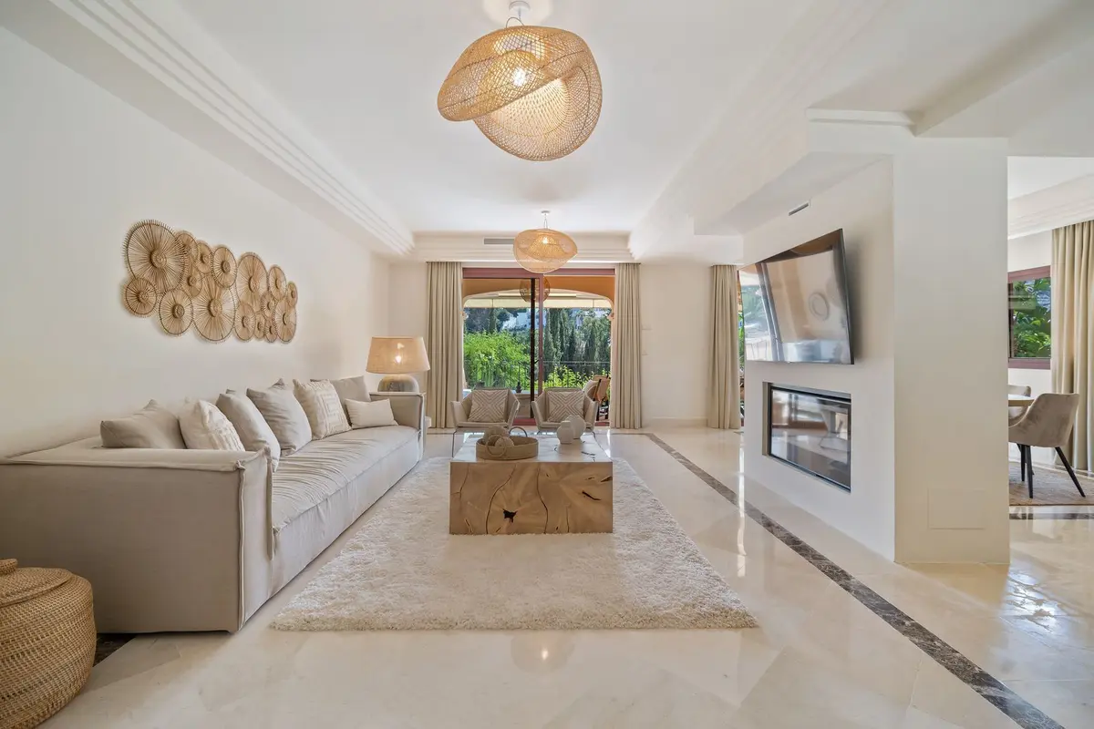 Semi-Detached House in Puerto Banús