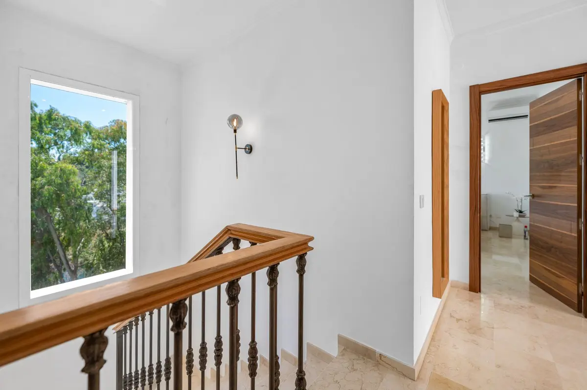 Semi-Detached House in Nueva Andalucía