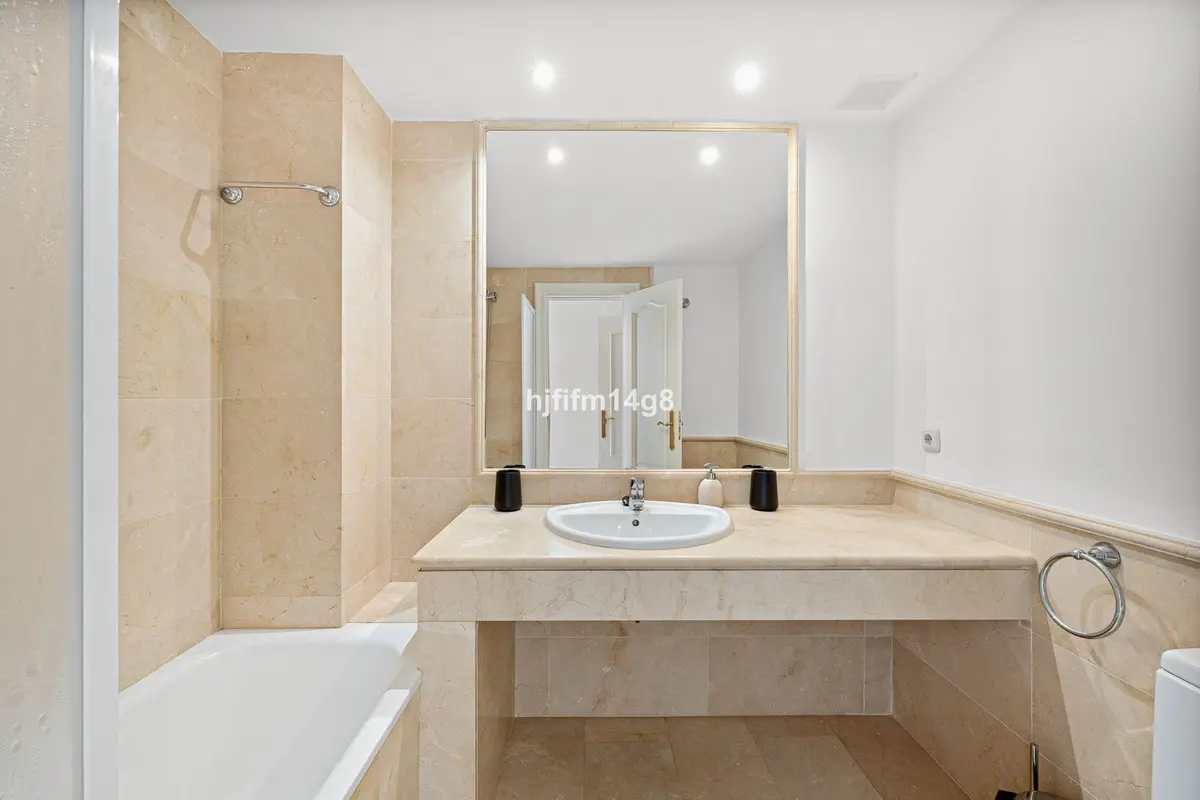 Townhouse in Nueva Andalucía