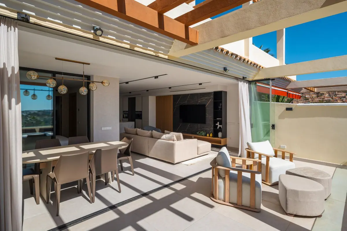 Middle Floor Apartment in Nueva Andalucía