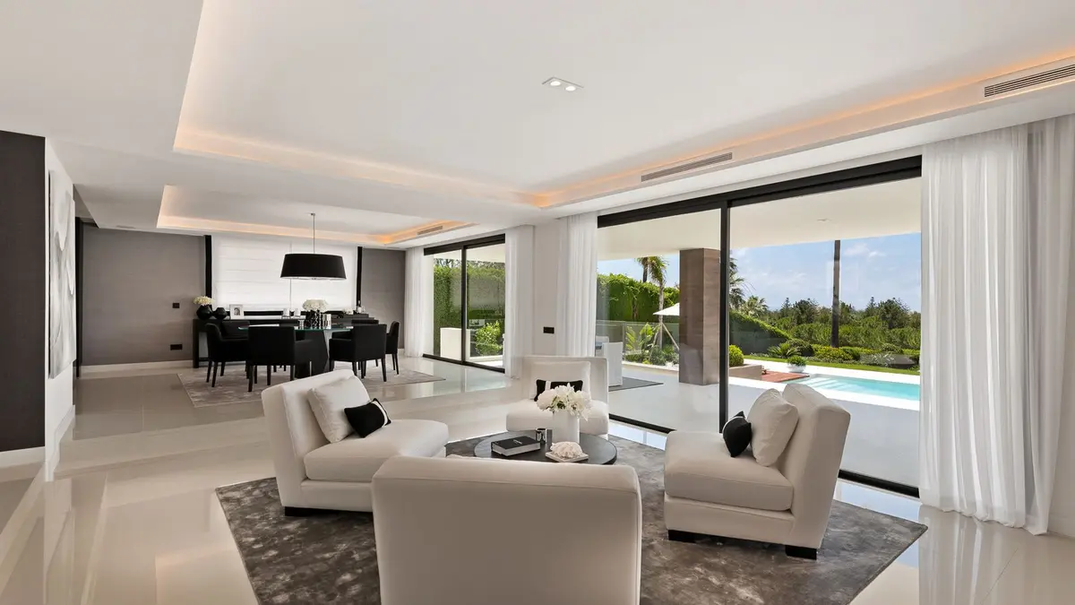 Detached Villa in Nueva Andalucía