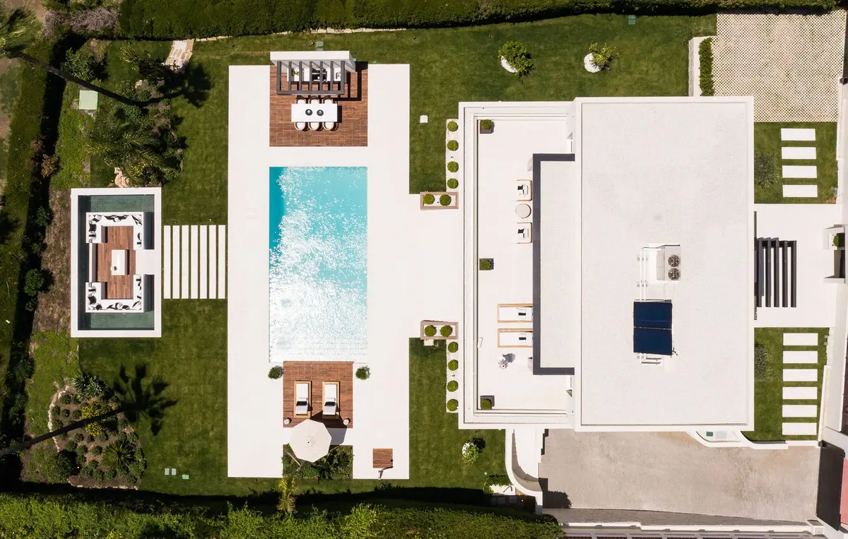 Detached Villa in Nueva Andalucía