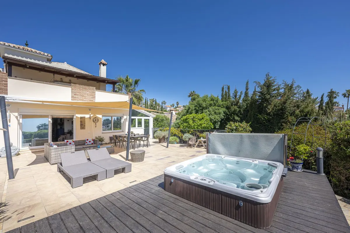 Detached Villa in Estepona