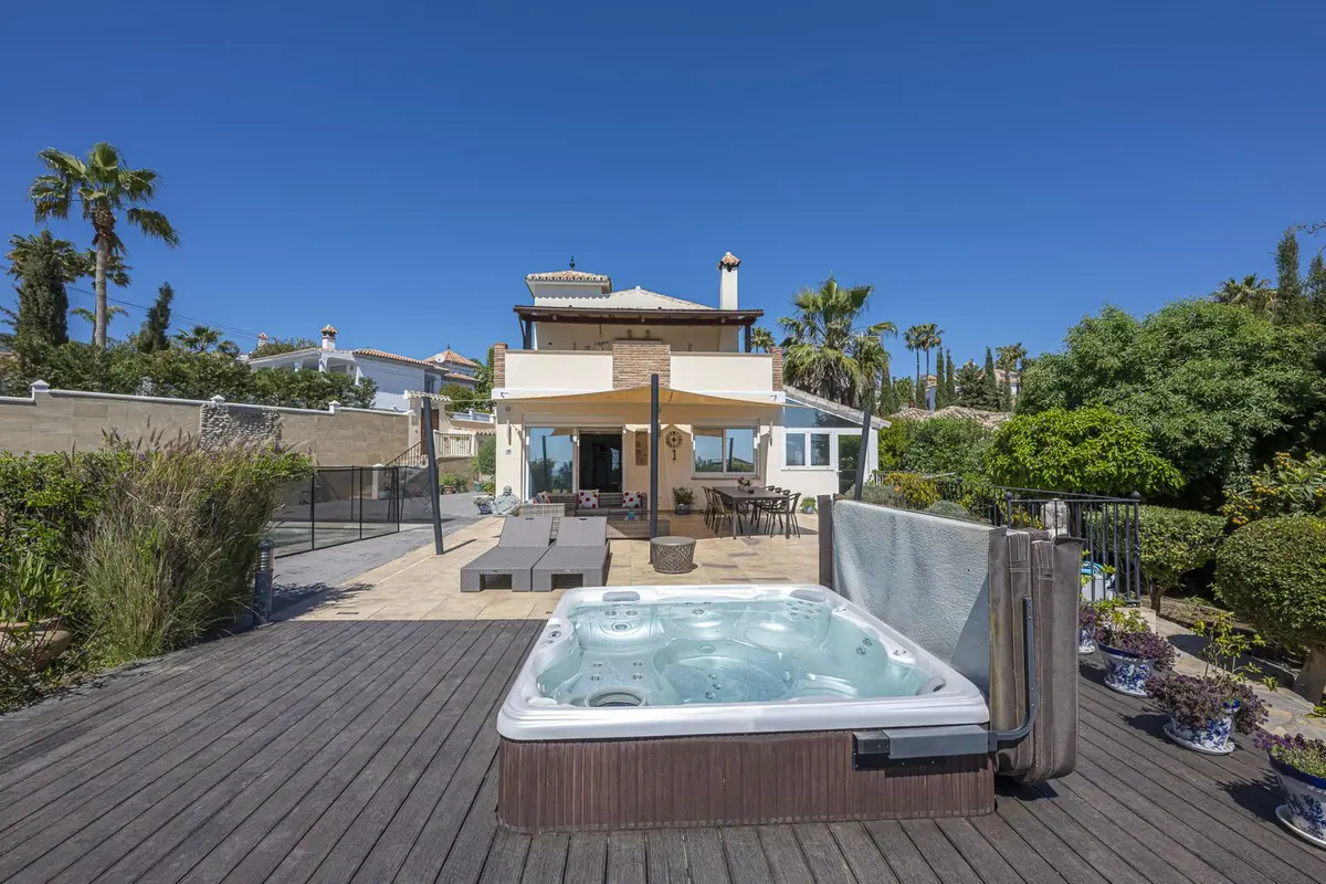 Detached Villa in Estepona