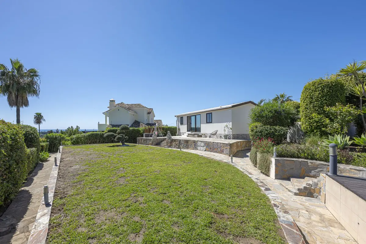 Detached Villa in Estepona