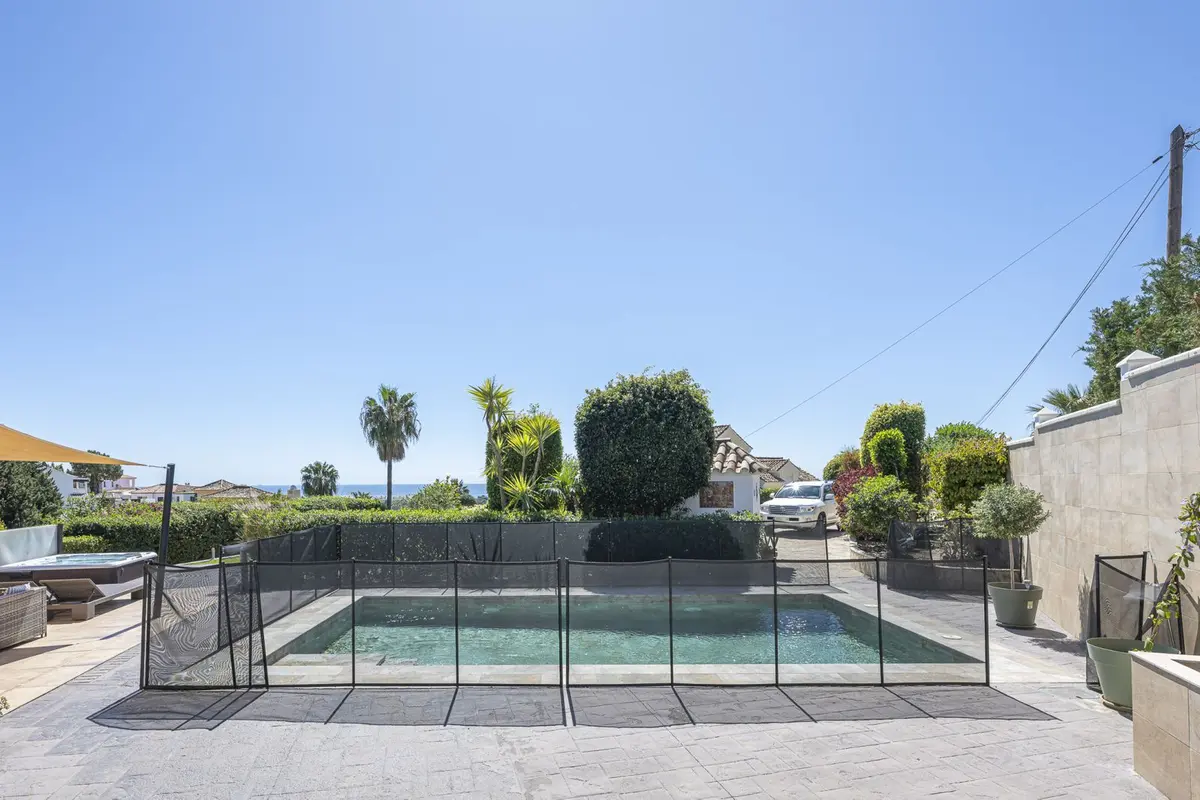Detached Villa in Estepona