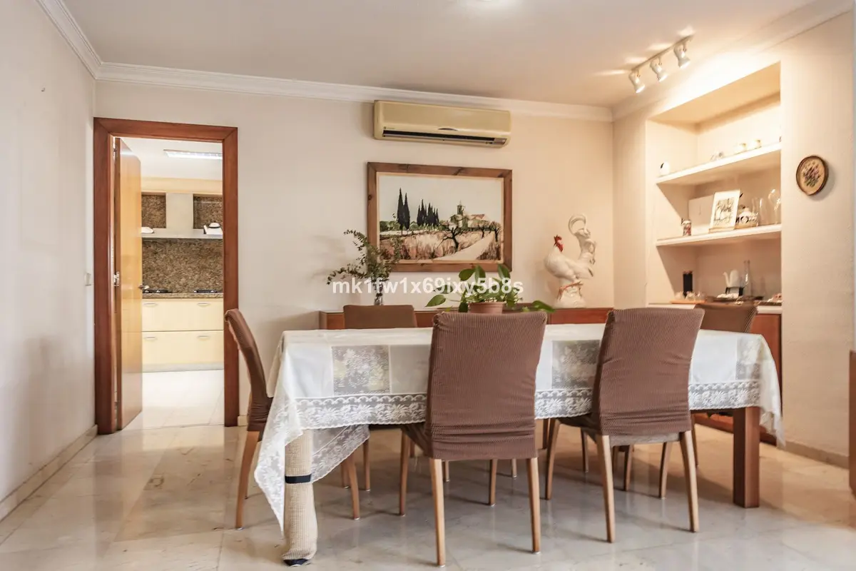 Middle Floor Apartment in Marbella