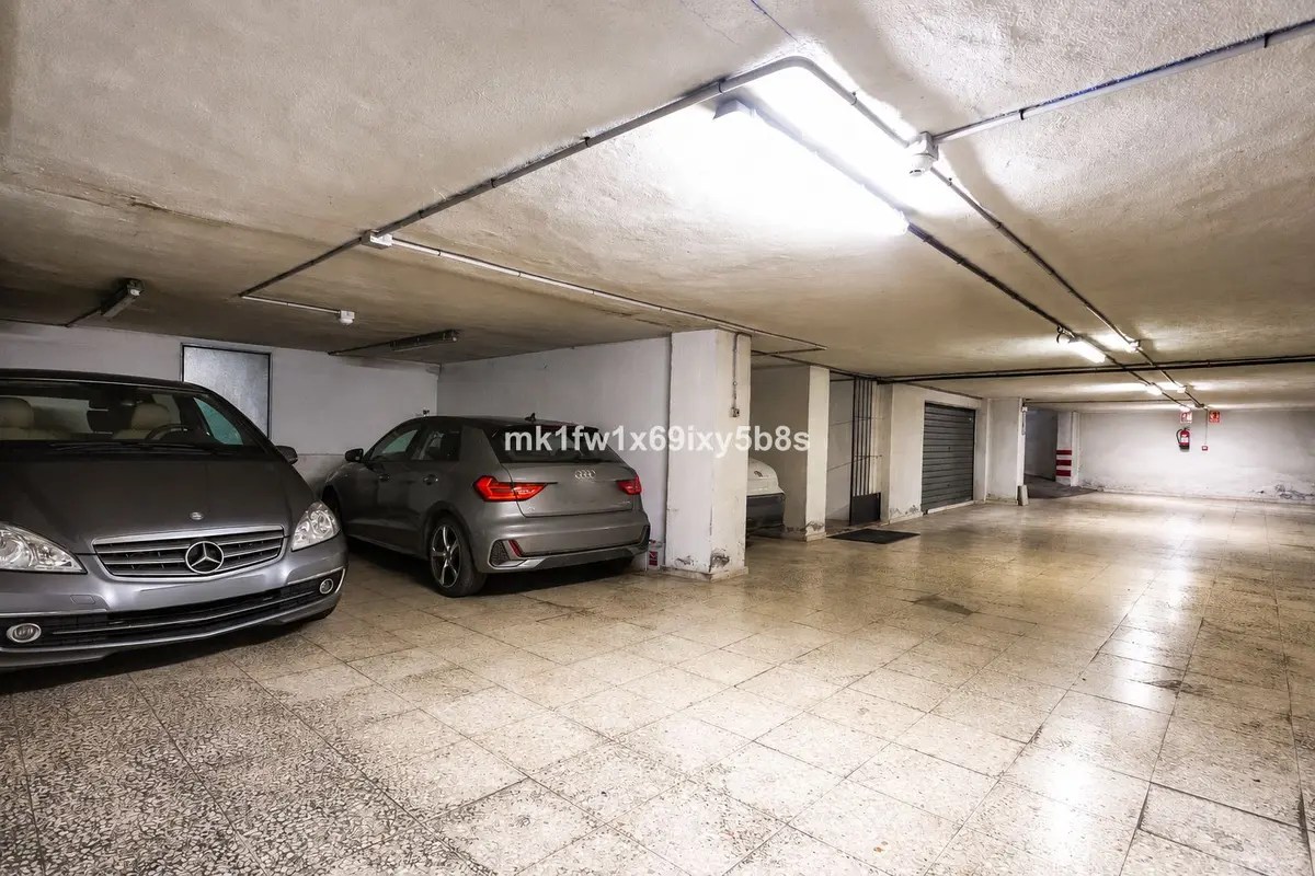 Middle Floor Apartment in Marbella