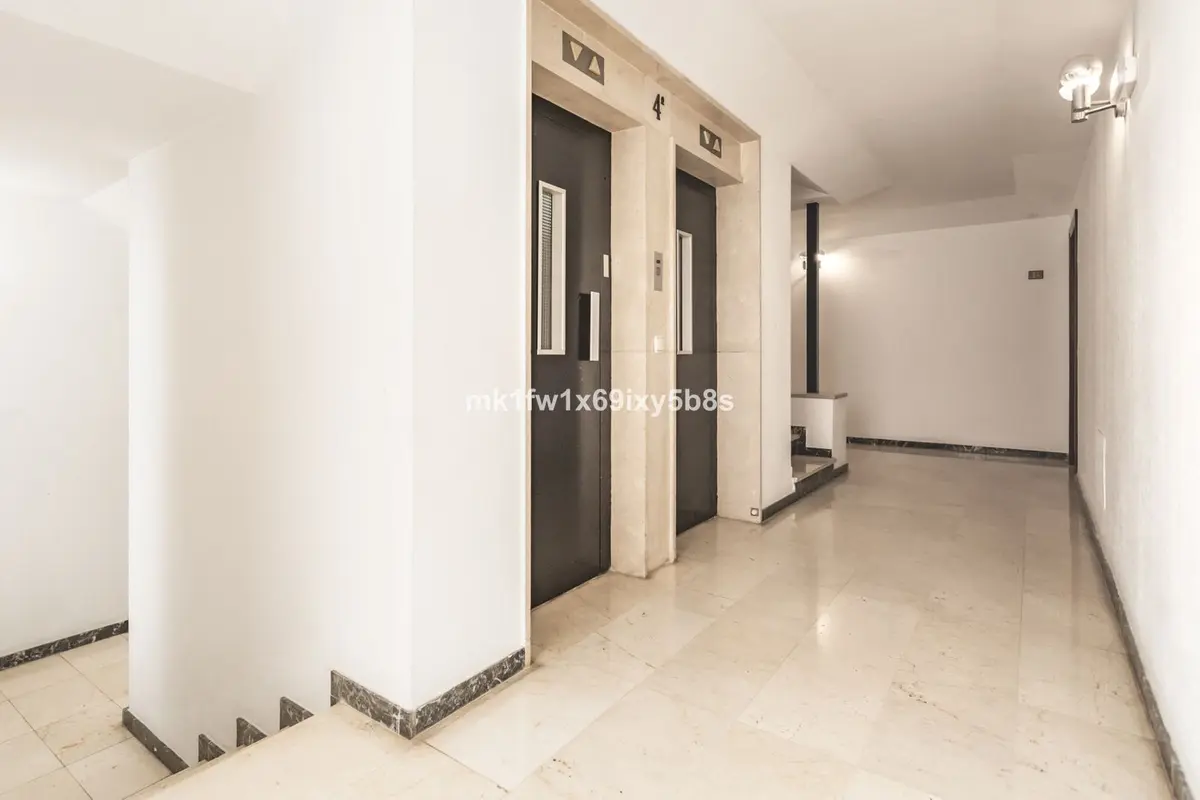 Middle Floor Apartment in Marbella