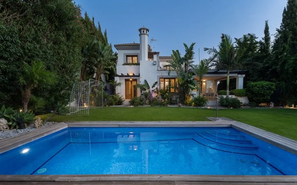 Detached Villa in Estepona