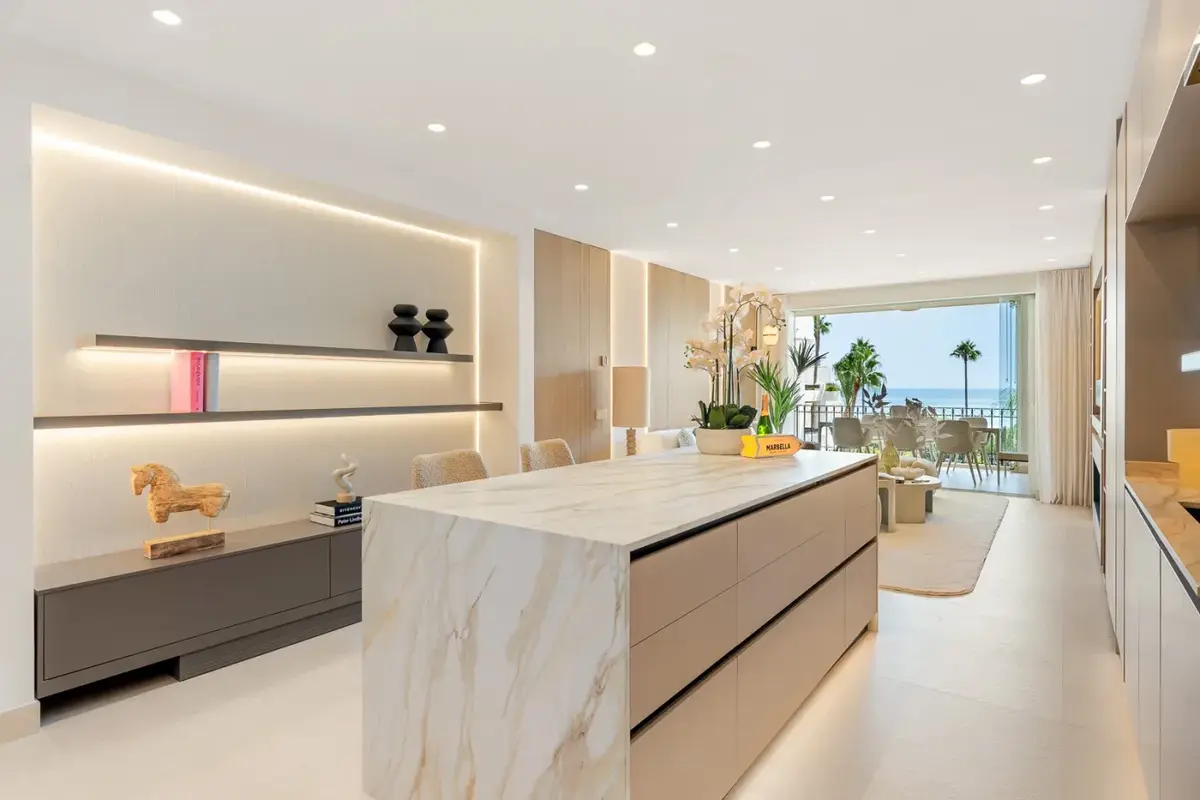 Middle Floor Apartment in Estepona