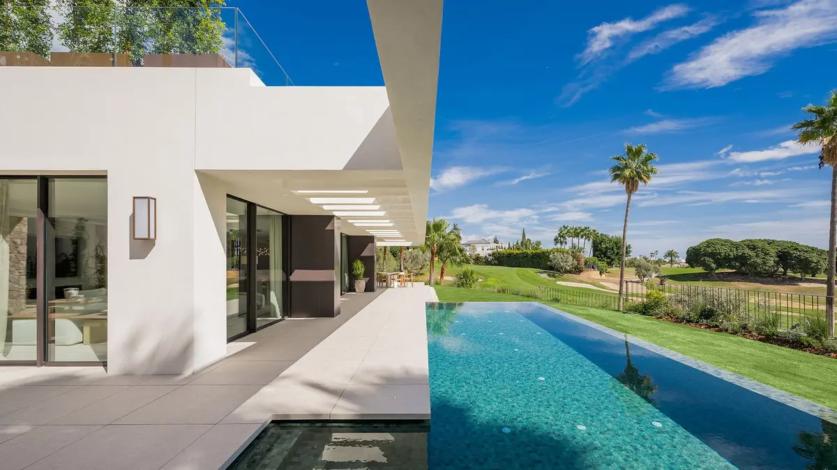 Detached Villa in Nueva Andalucía