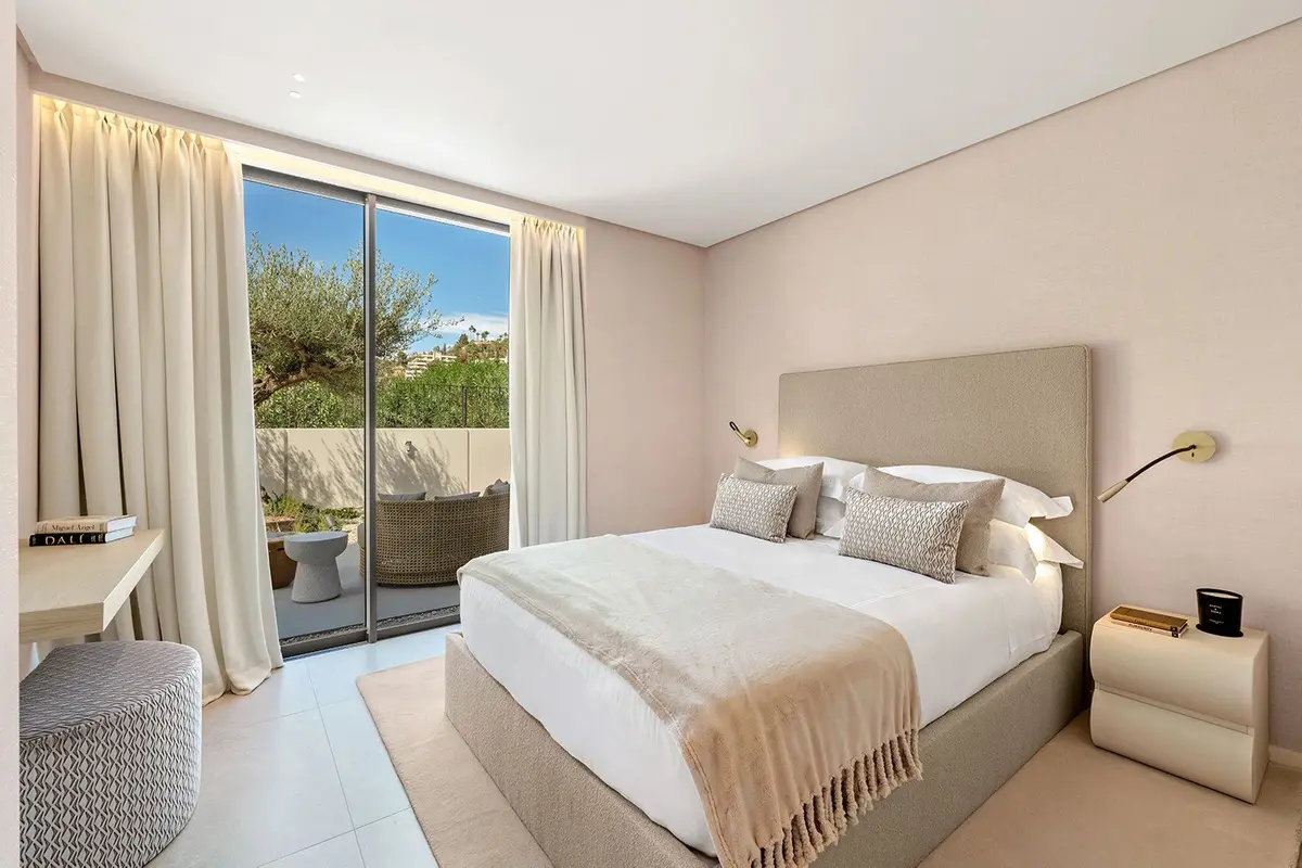 Detached Villa in Nueva Andalucía