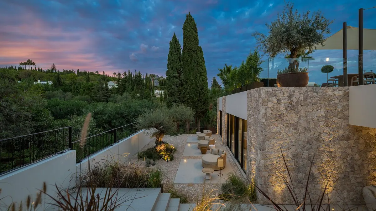 Detached Villa in Nueva Andalucía