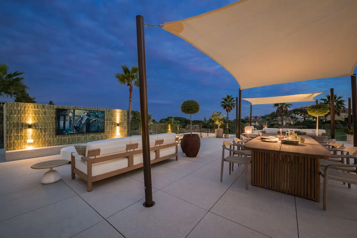 Detached Villa in Nueva Andalucía
