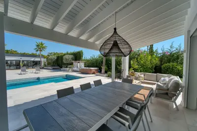 Five-Bedroom Modern Villa in La Alquería, Benahavís
