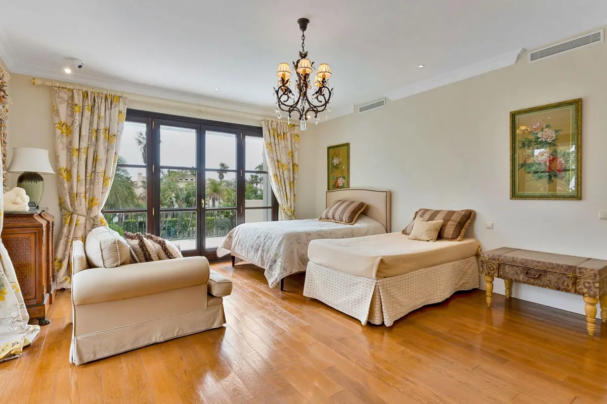 Detached Villa in Guadalmina Baja