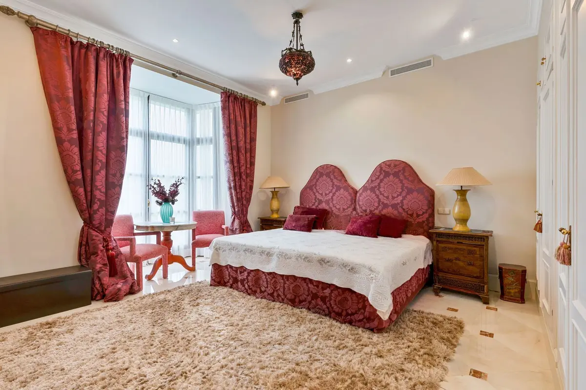 Detached Villa in Guadalmina Baja