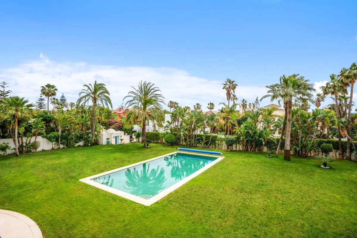 Detached Villa in Guadalmina Baja
