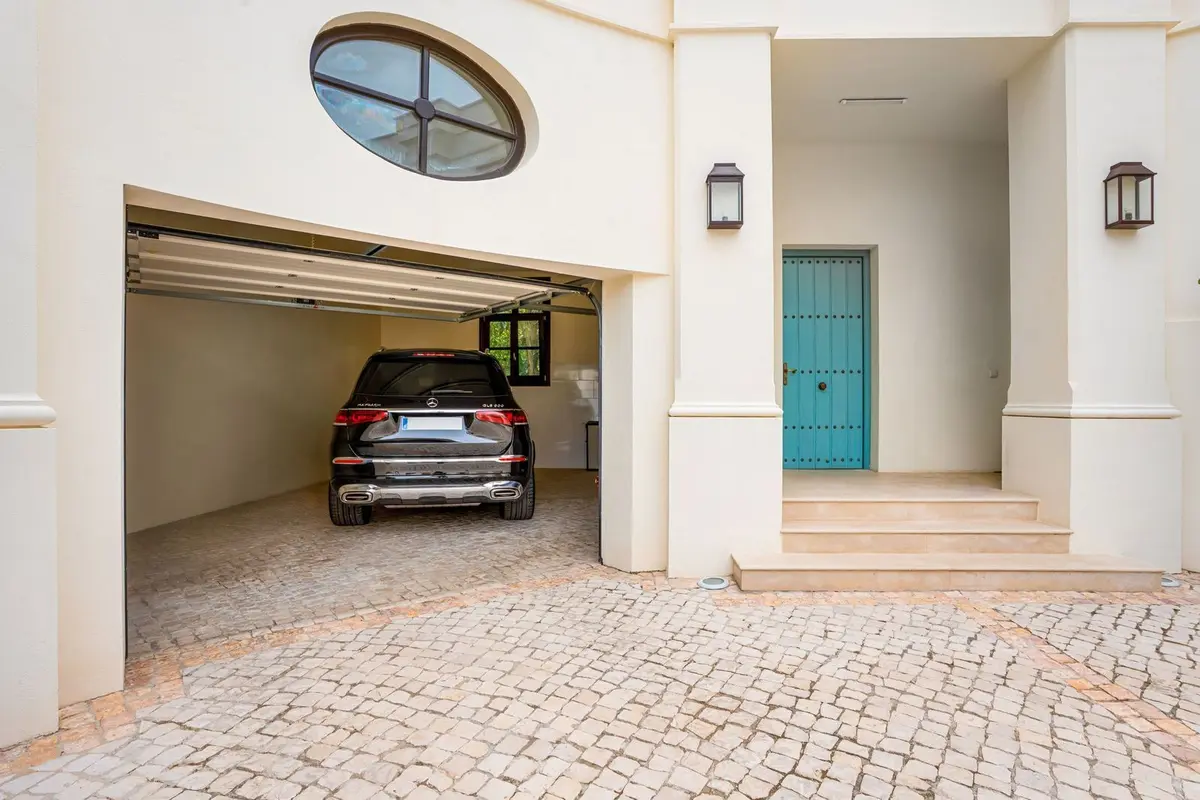 Detached Villa in Guadalmina Baja