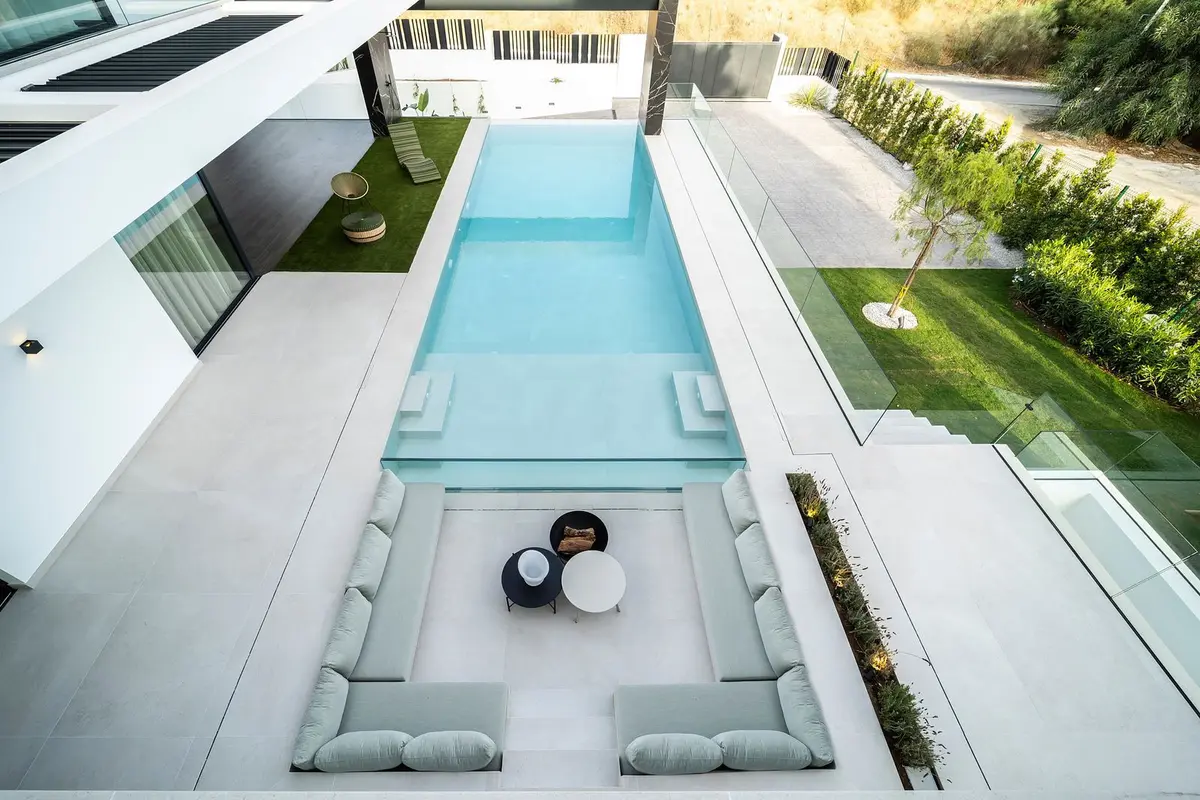 Detached Villa in El Paraiso