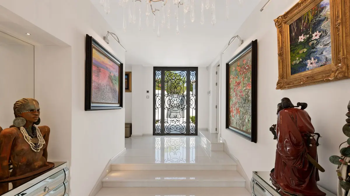 Detached Villa in Nueva Andalucía