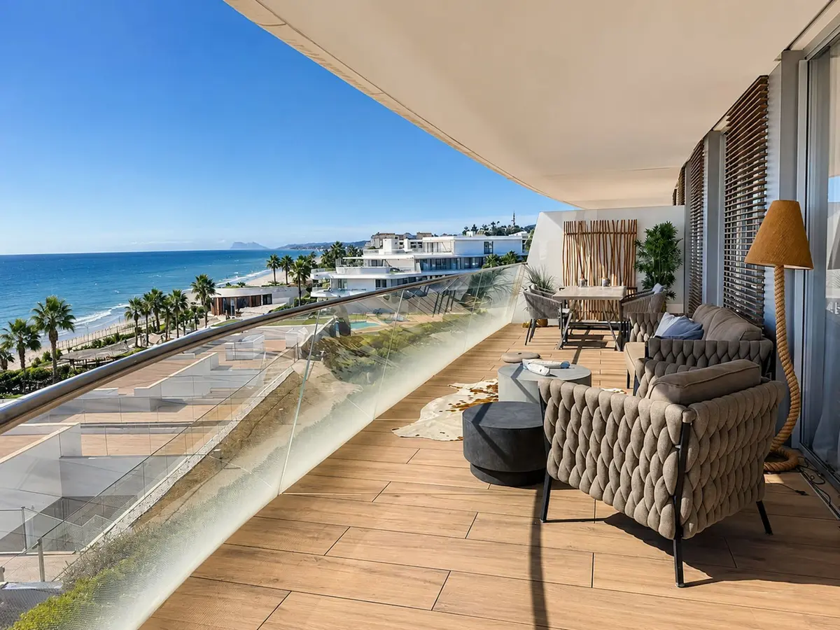 Middle Floor Apartment in Estepona
