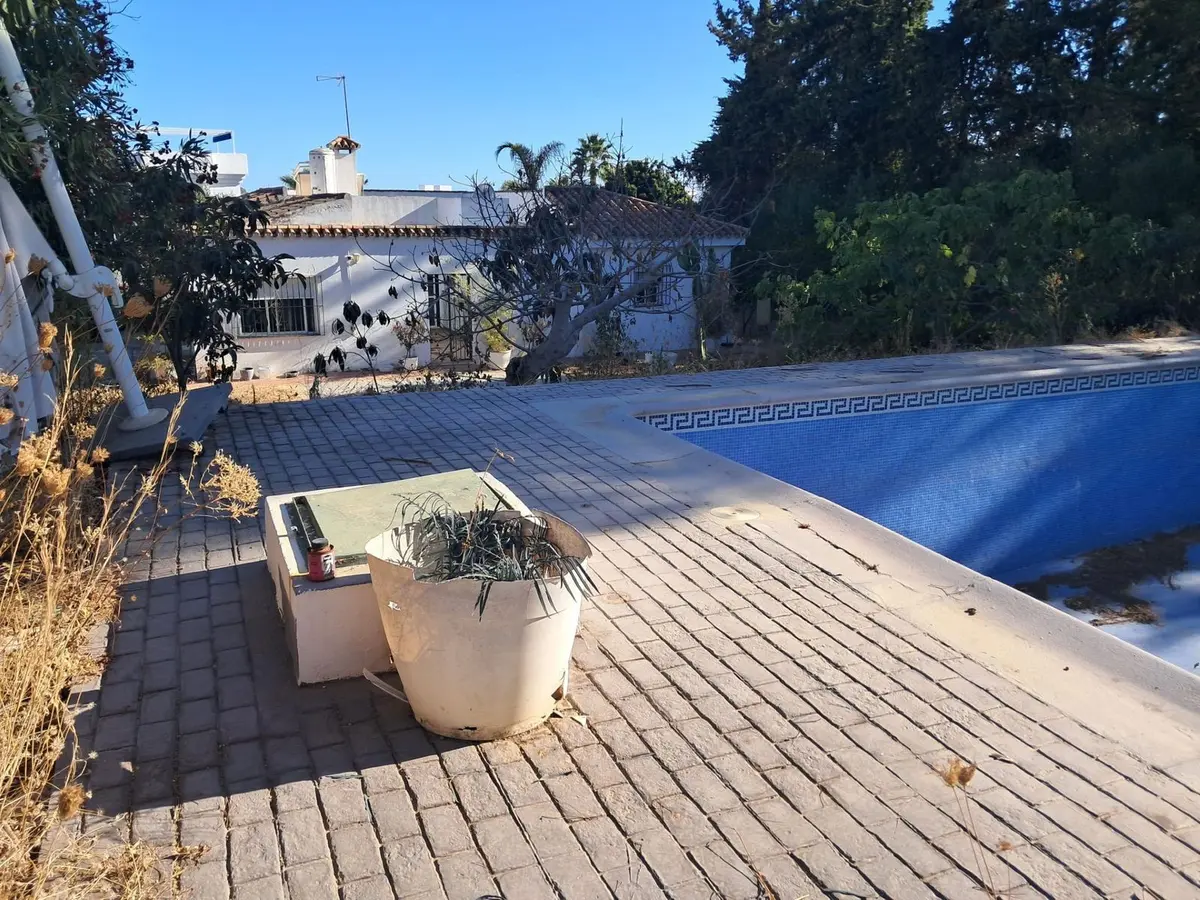 Detached Villa in Estepona