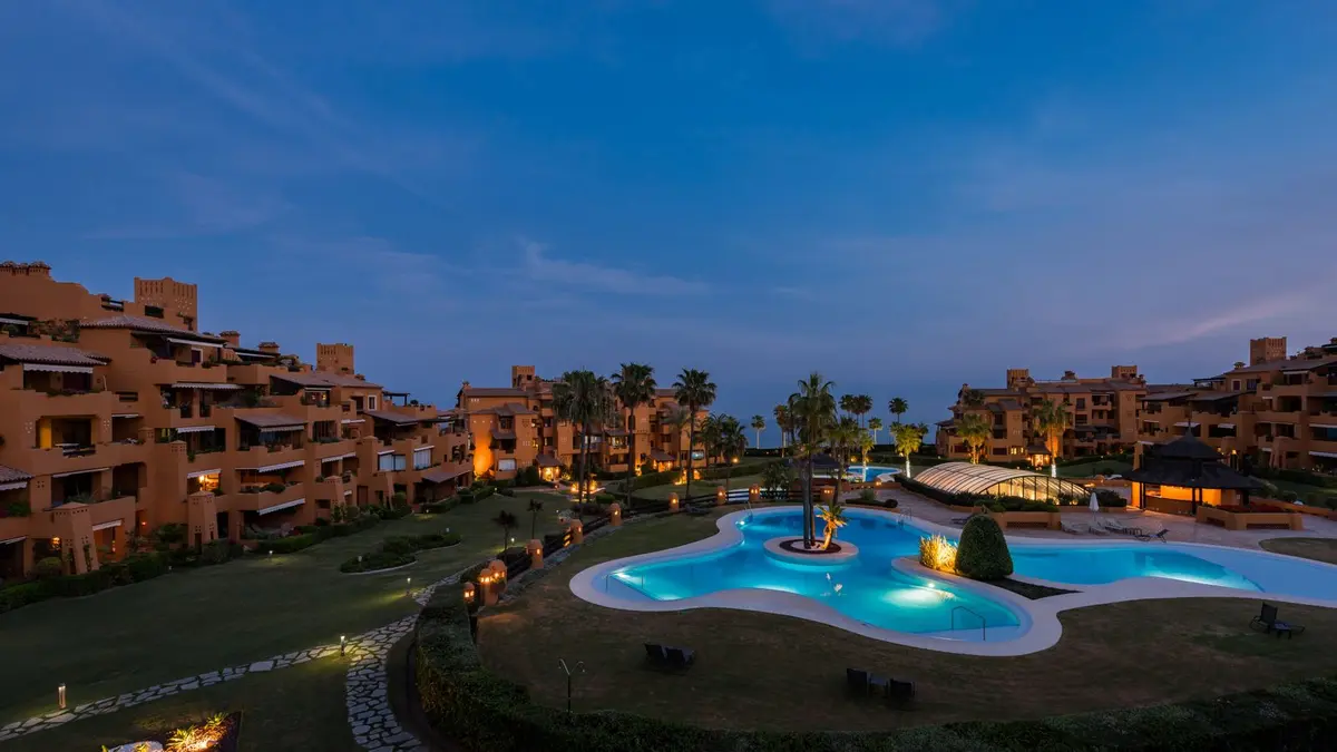 Middle Floor Apartment in Estepona