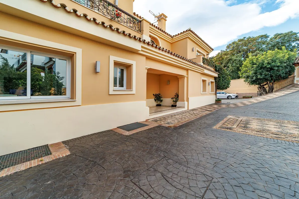 Detached Villa in Marbella