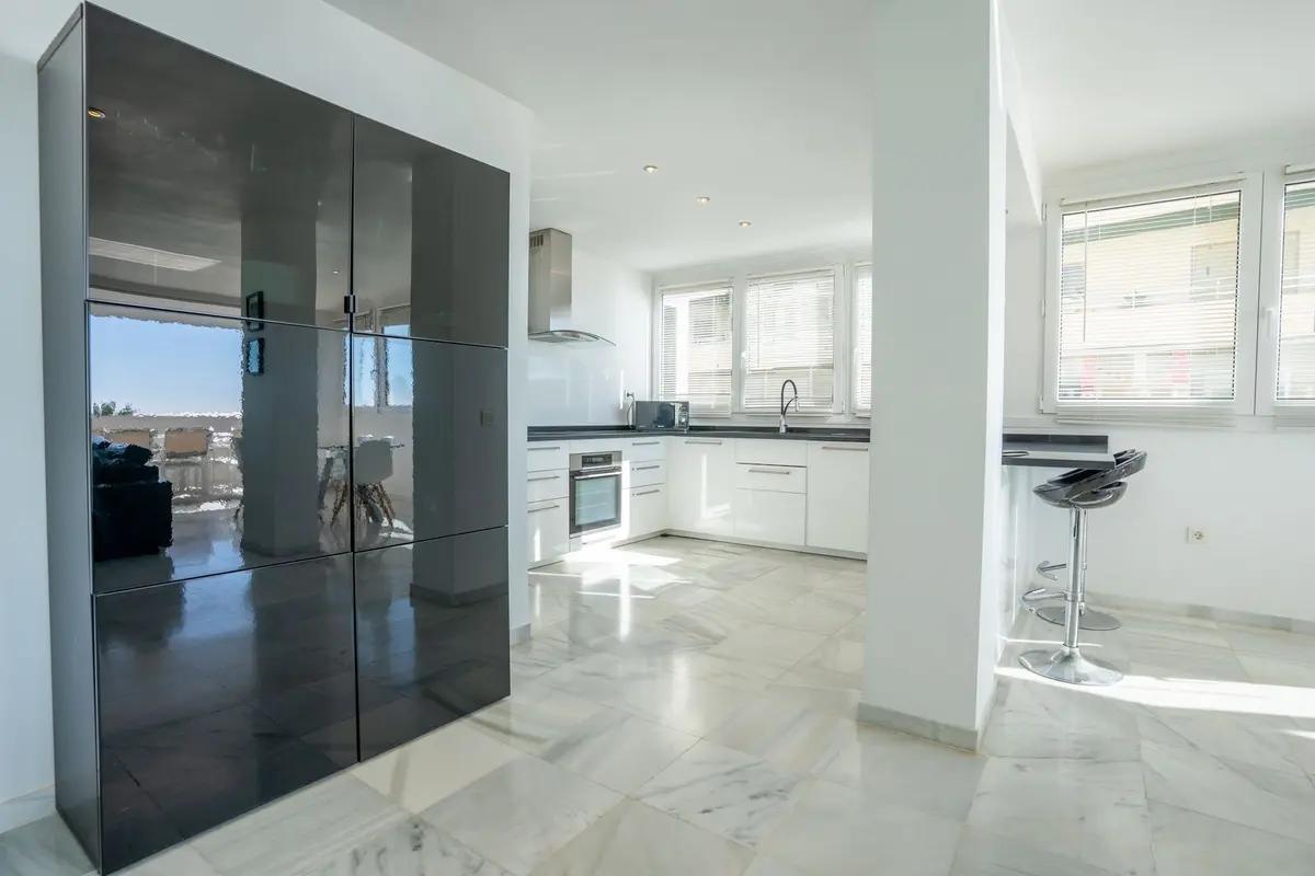 Middle Floor Apartment in Marbella