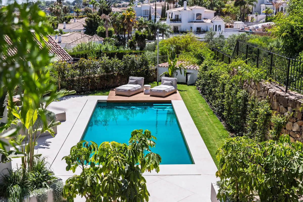 Detached Villa in Nueva Andalucía