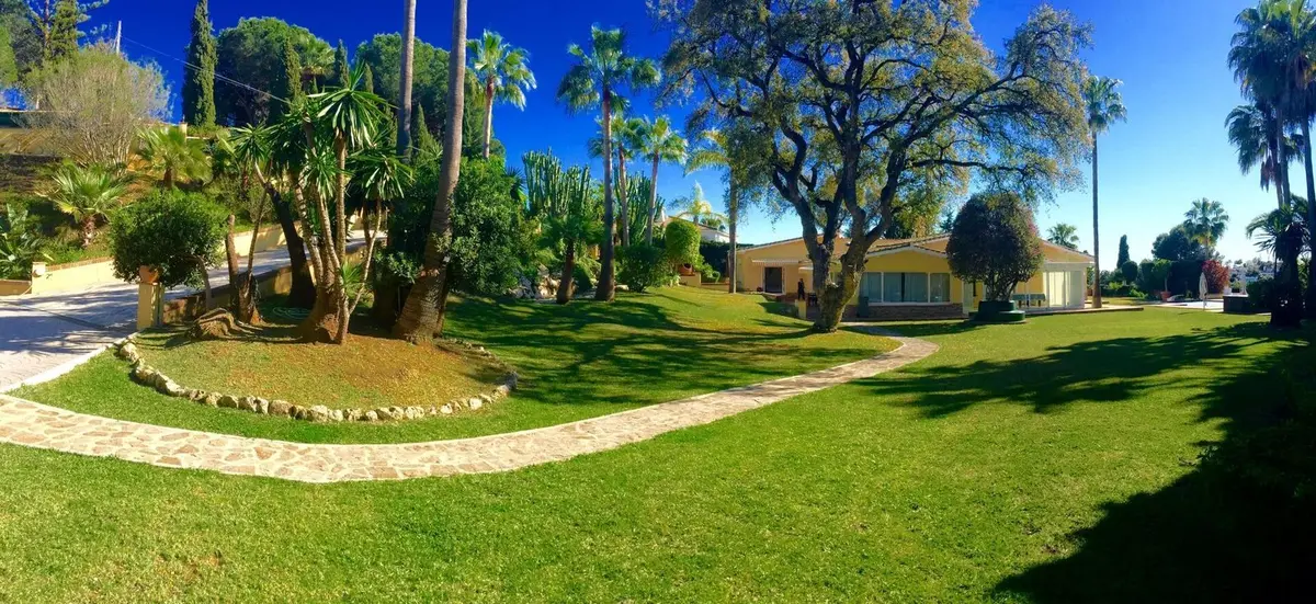 Detached Villa in Elviria