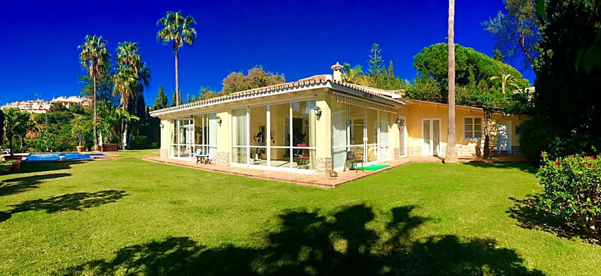 Detached Villa in Elviria