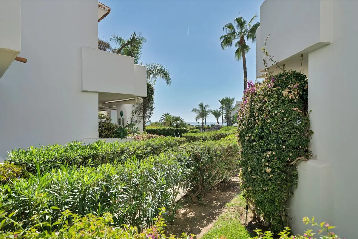 Ground Floor Apartment in Río Real