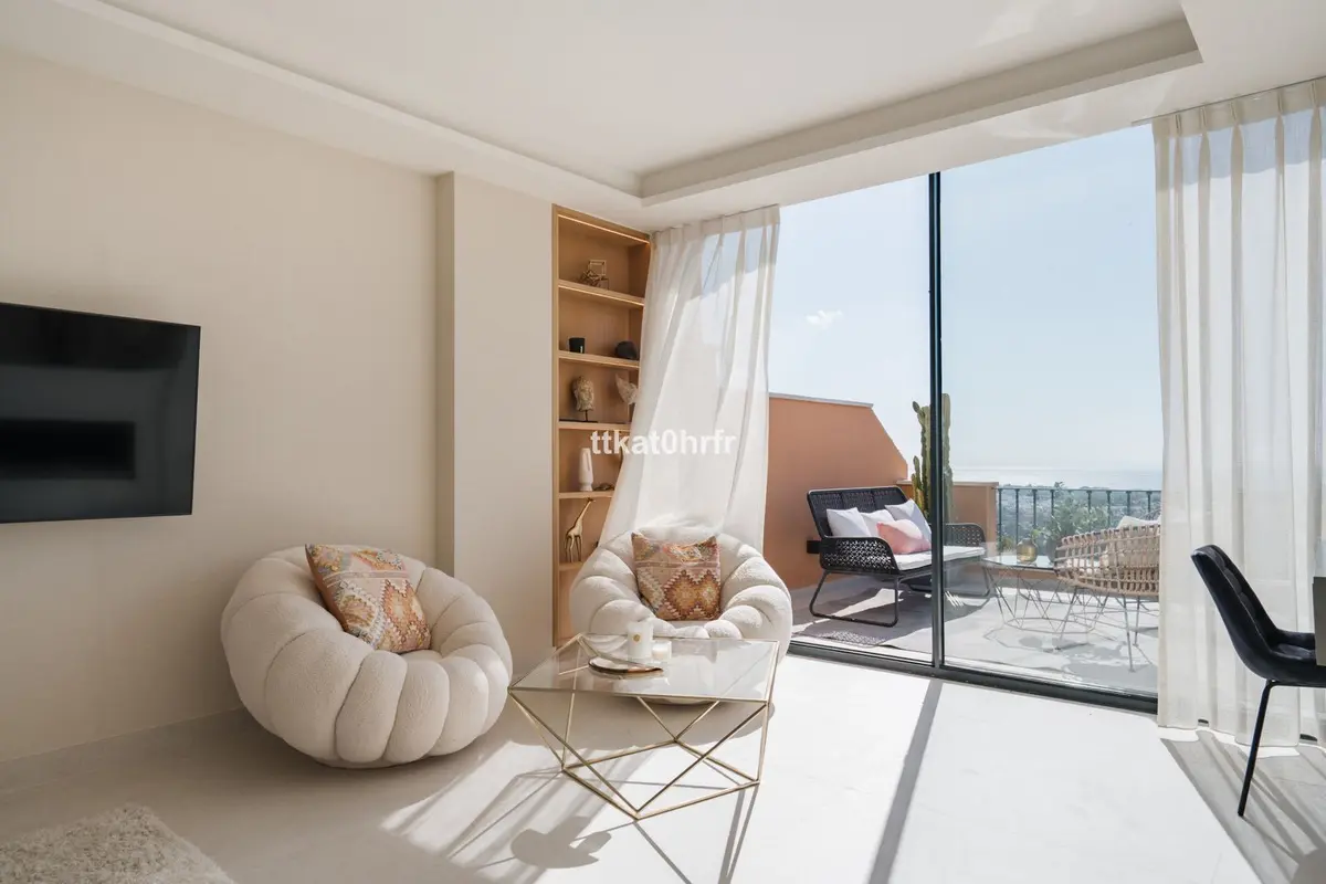 Penthouse Duplex in Nueva Andalucía