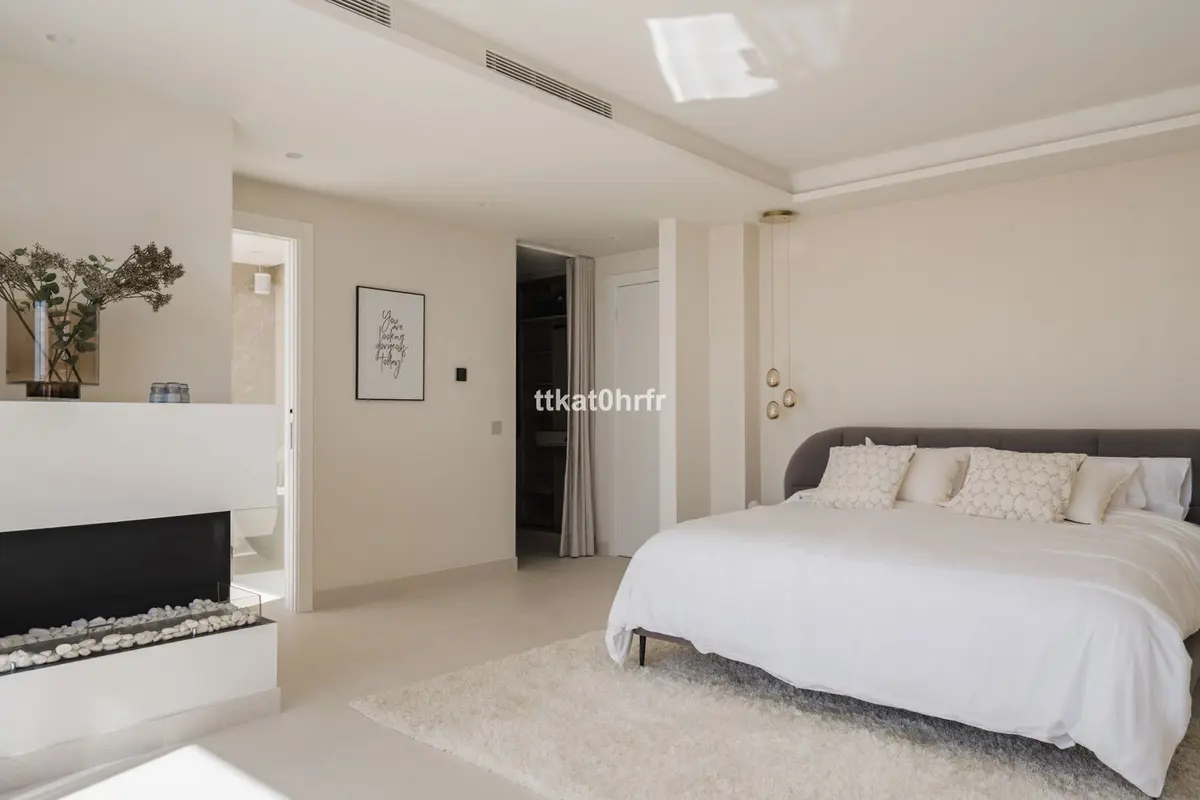 Penthouse Duplex in Nueva Andalucía