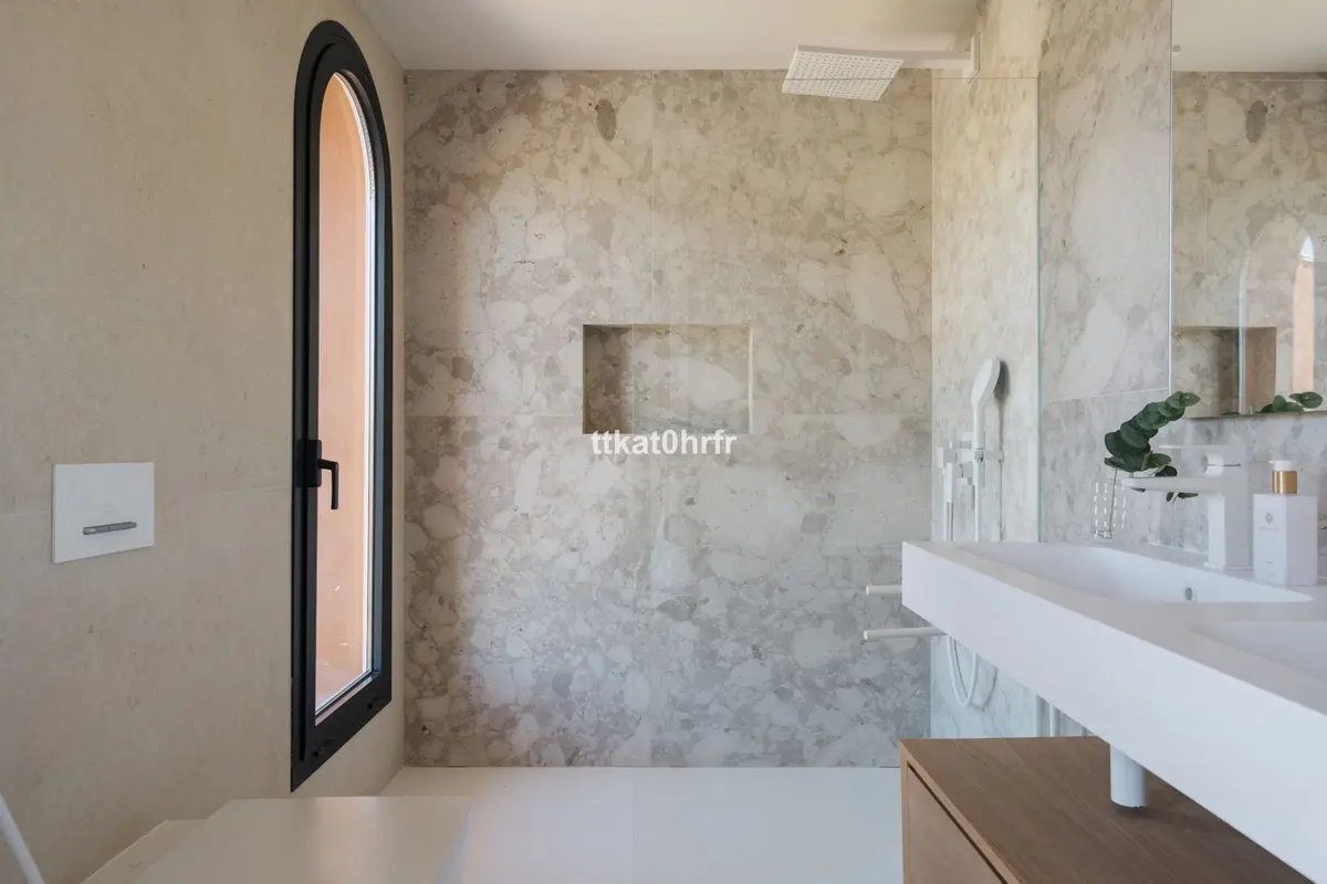 Penthouse Duplex in Nueva Andalucía