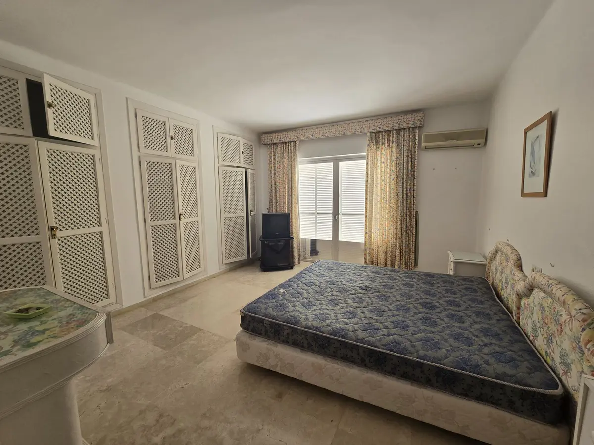 Detached Villa in Marbella
